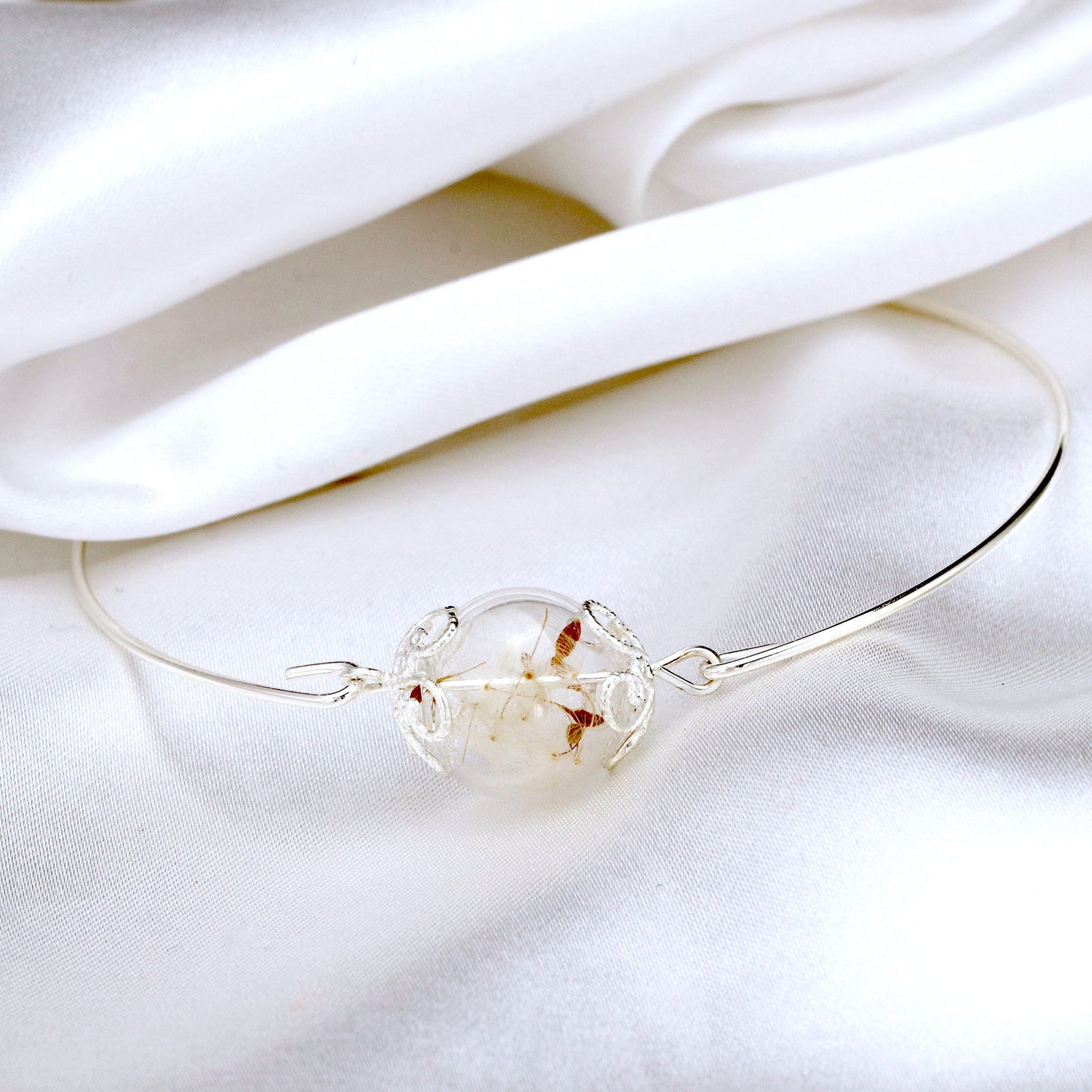 Elegant pustflumen fröbangle - minimalistiska silverpläterade smycken - retars 32