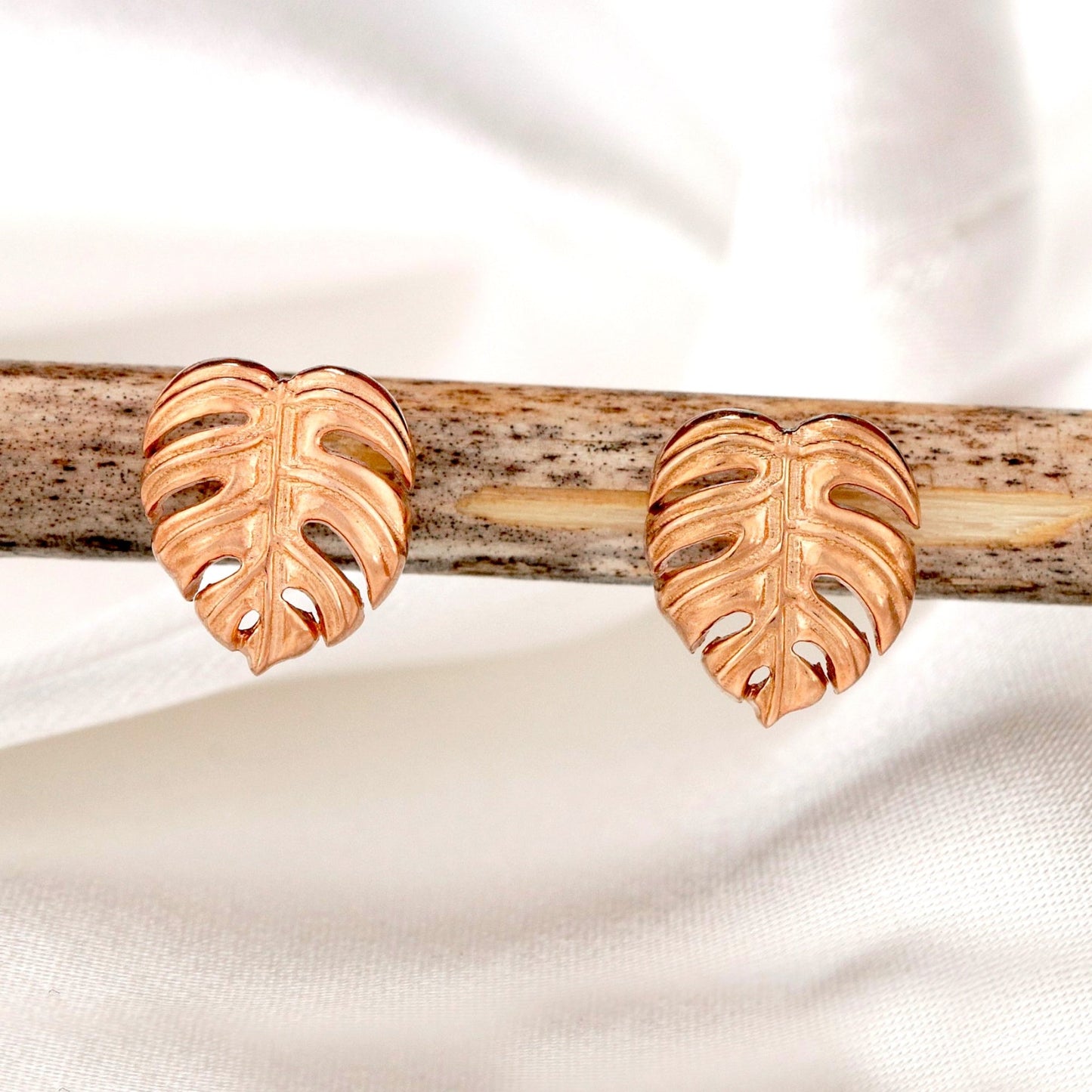 Monstera blad stud örhängen - 925 rosegold guldpläterade exotiska löv örhängen - öron925-89