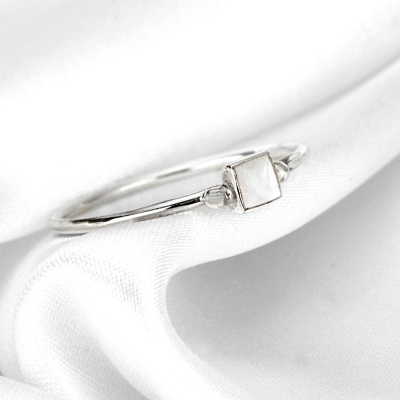 925 Sterling Silver Square Ring Pearl Motton - RG925-28