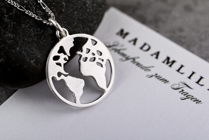 Världskarta Silhouette Pendant - 925 Sterling Silver Globetrotter World Tour Trailer Halsband - K925-143