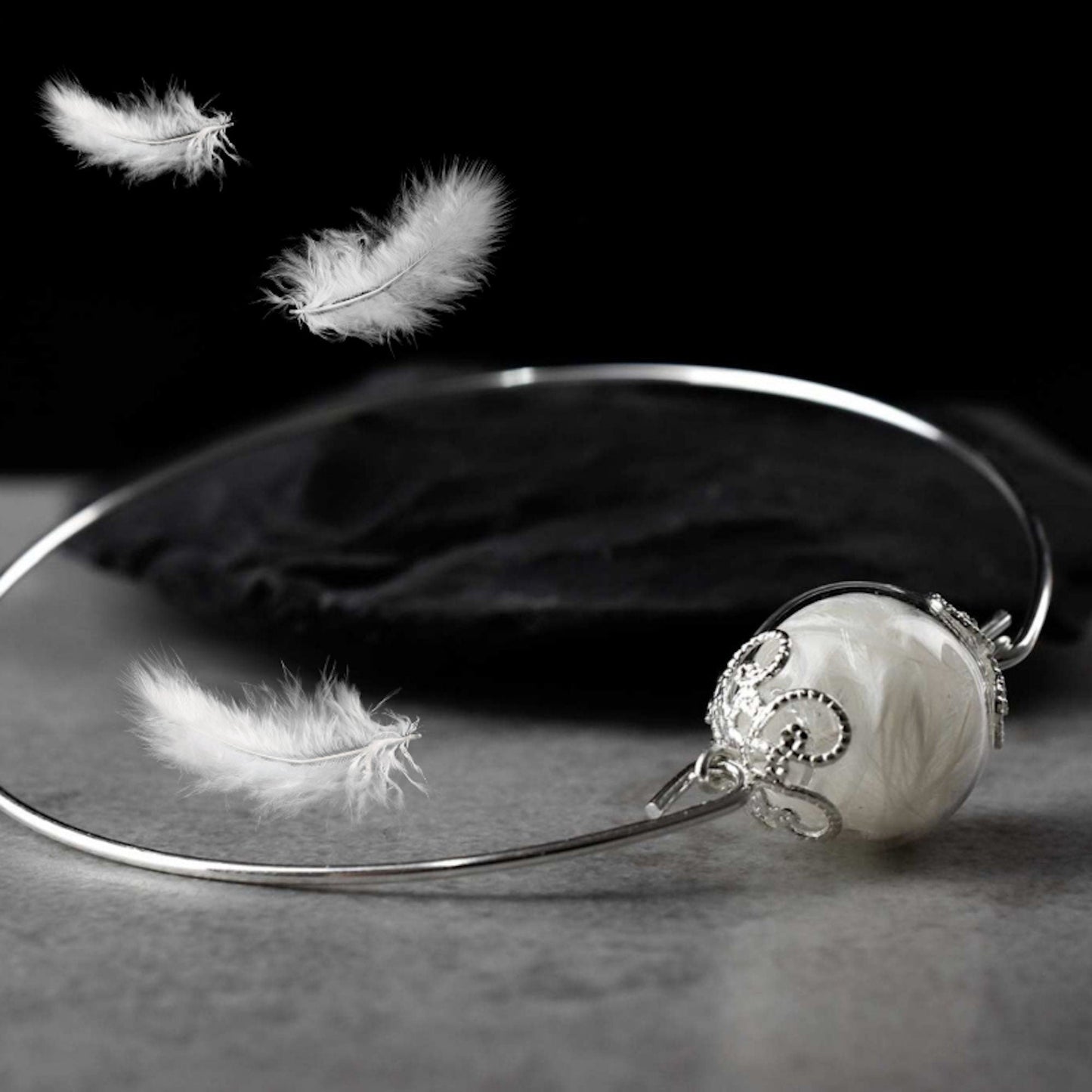 Bangle med riktiga fjädrar - Angel Wings Smycken - Retarm-11