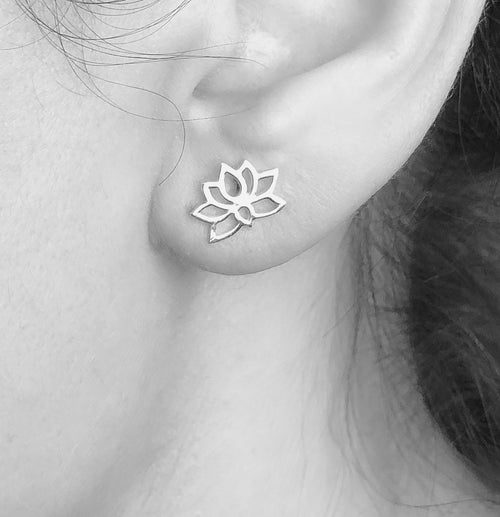 Mini 925 Sterling Silver LOTUS örhängen