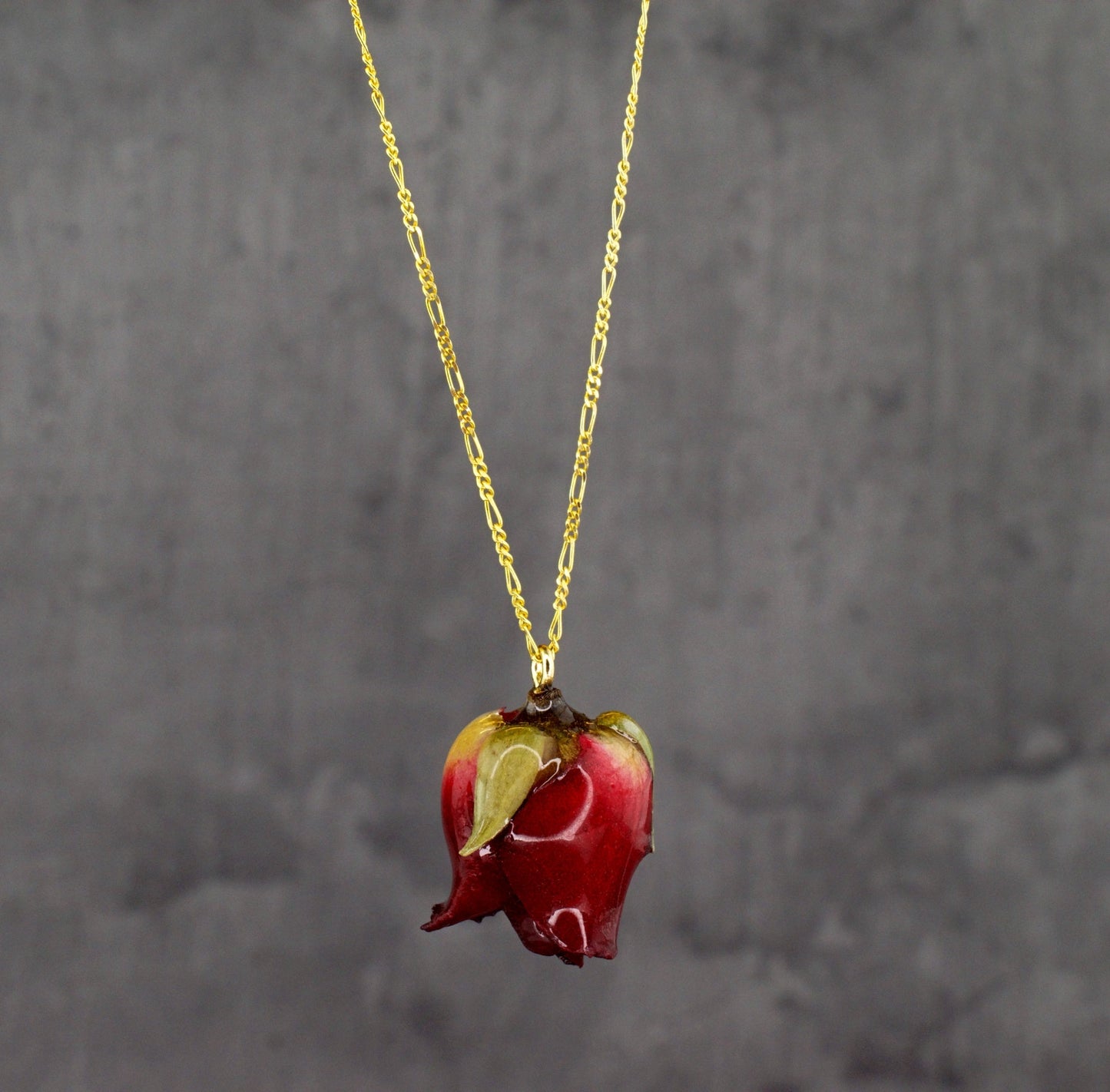 925 Sterling Silver Gilded Chain "Real Red Rose"